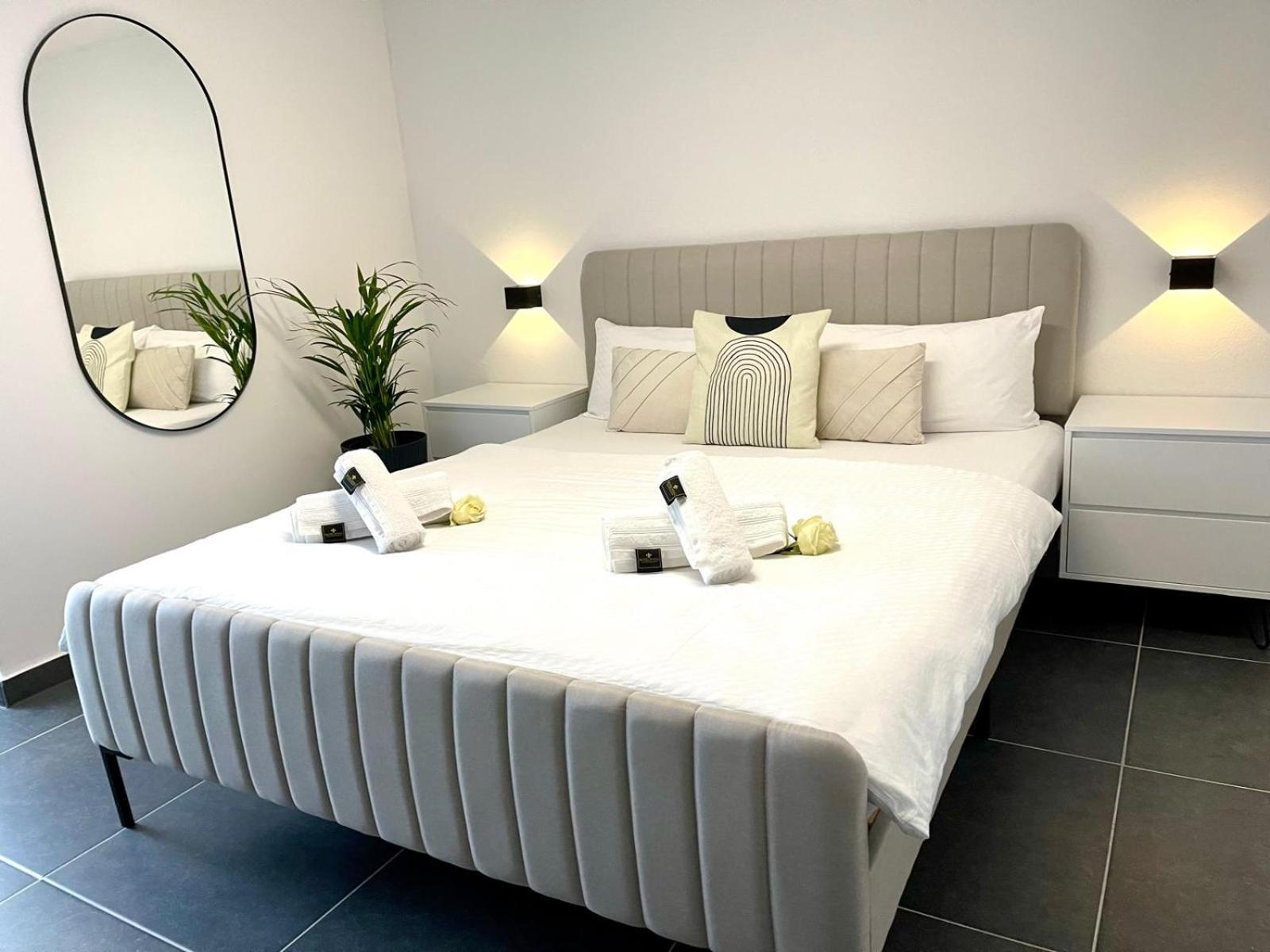 Stilvolles Designappartment Mit Terasse & Garten Im Idylischem 宾德拉赫 外观 照片